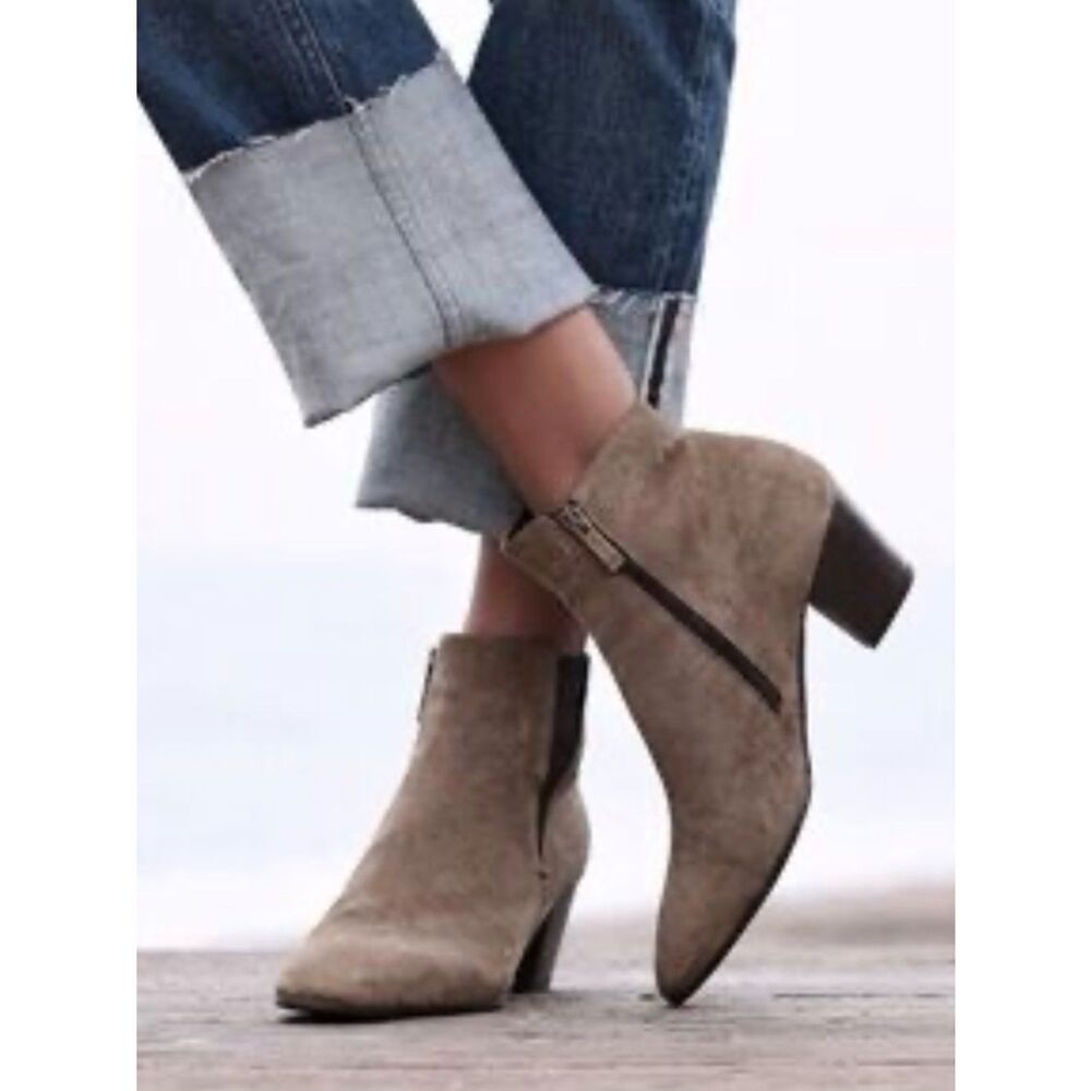 Aquatalia Faylynn Taupe Suede Leather Waterproof Round Toe Luxury Ankle Boot 8